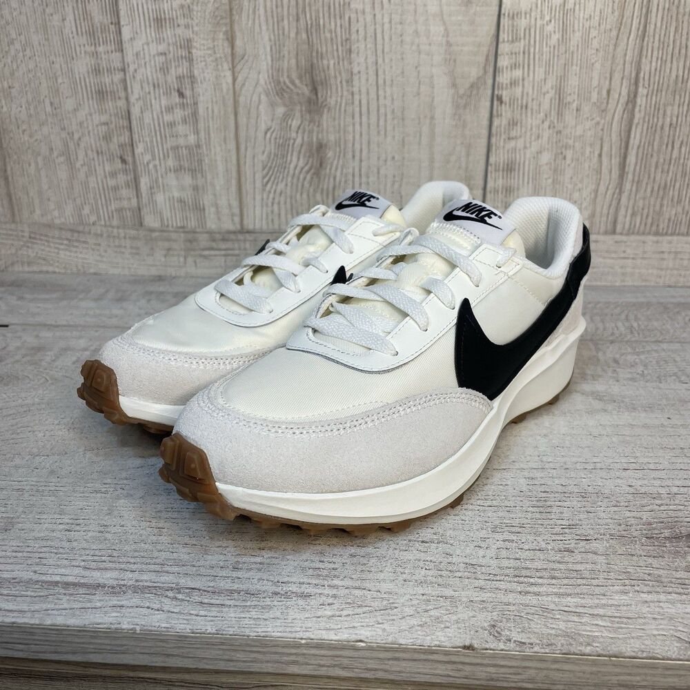 Nike Waffle Debut Women’s Sz 11 Running Sneakers Sail White Black Gum DH9523-109 - Picture 3 of 9